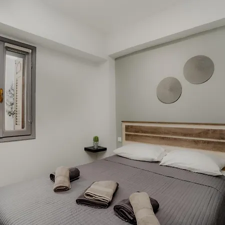 Aiora Yard אמוליאני