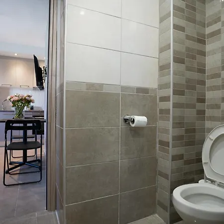 Aiora Yard אמוליאני