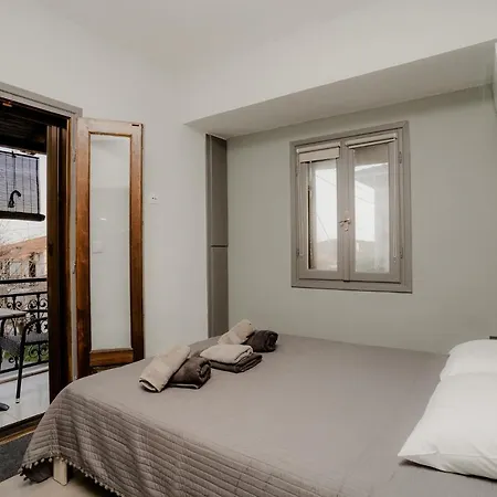 Aiora Yard * אמוליאני