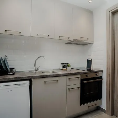 Aiora Yard * אמוליאני