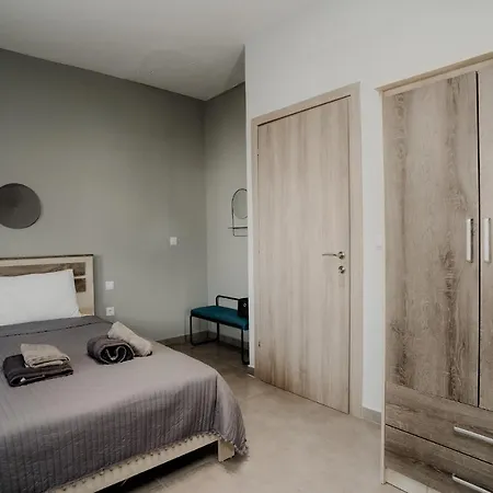 Aiora Yard אמוליאני