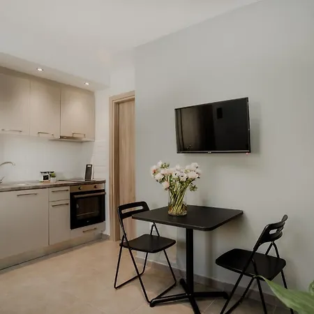 Aiora Yard בית נופש אמוליאני