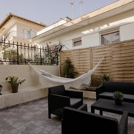 Aiora Yard بيت للعطل