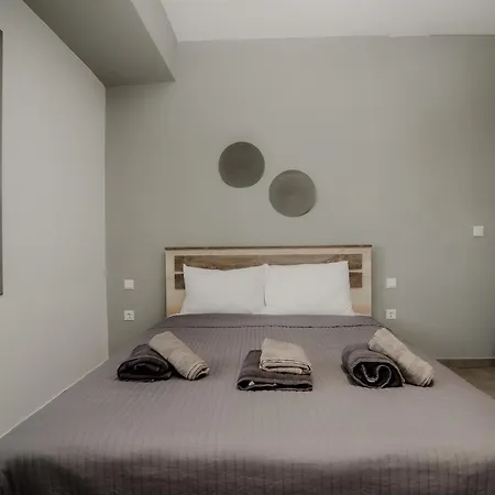 Aiora Yard أمولياني